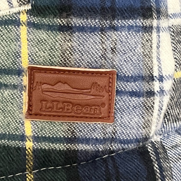 L.L. Bean Long Sleeve Flannel Lined For Extra Warmth And Super Soft. - Picture 3 of 7
